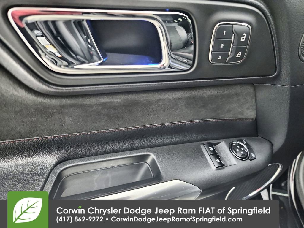 Used 2017 Ford Mustang GT Premium w/ Equipment Group 401A image 20