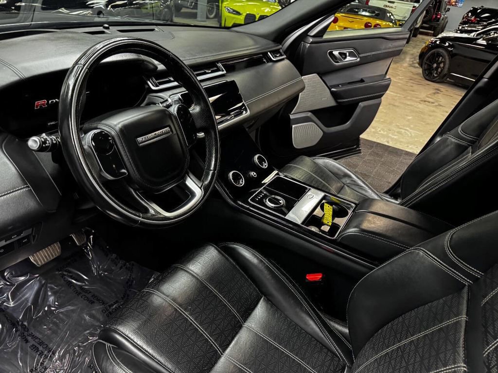 Used 2018 Land Rover Range Rover Velar R-Dynamic HSE image 32