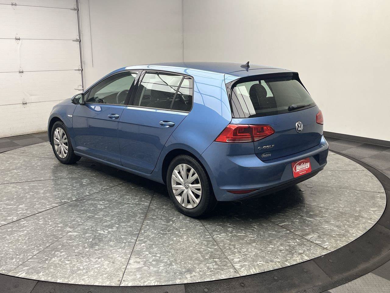 Used 2015 Volkswagen e-Golf Limited Edition FWD image 2