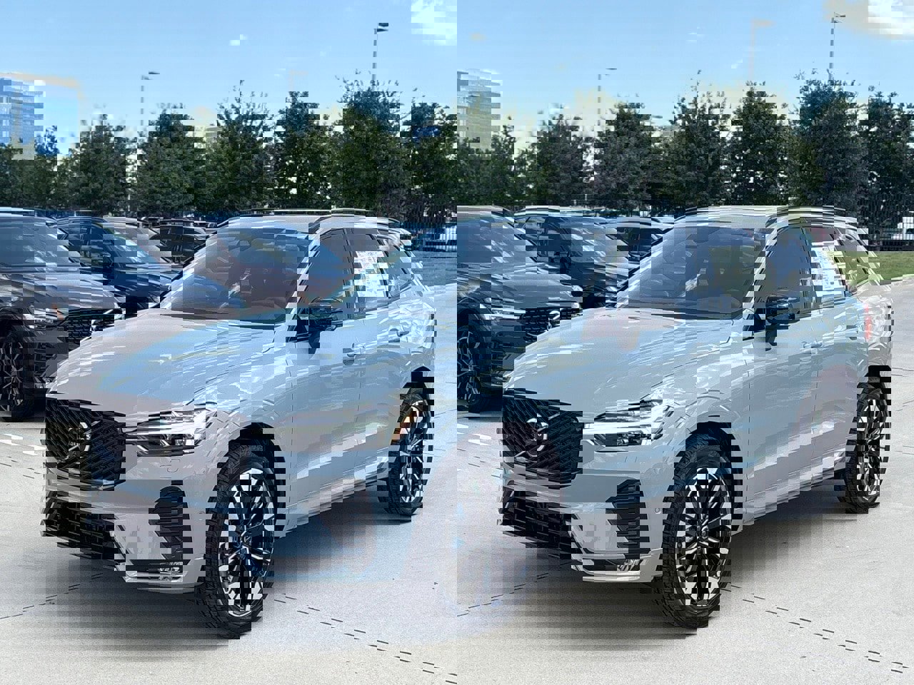 New 2026 Volvo XC60 B5 Plus w/ Protection Package Premier video 2