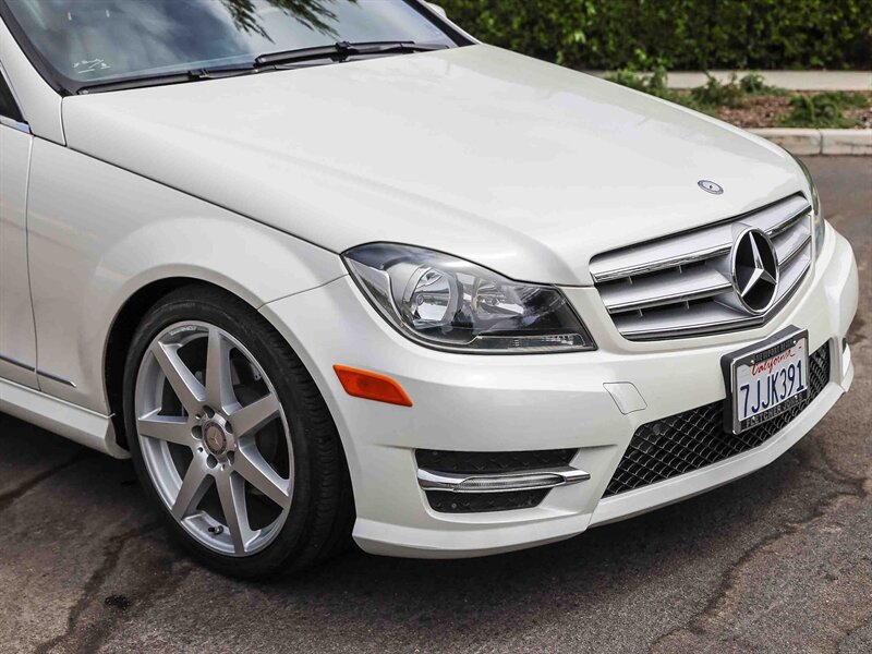 Used 2013 Mercedes-Benz C 250 Sedan image 9