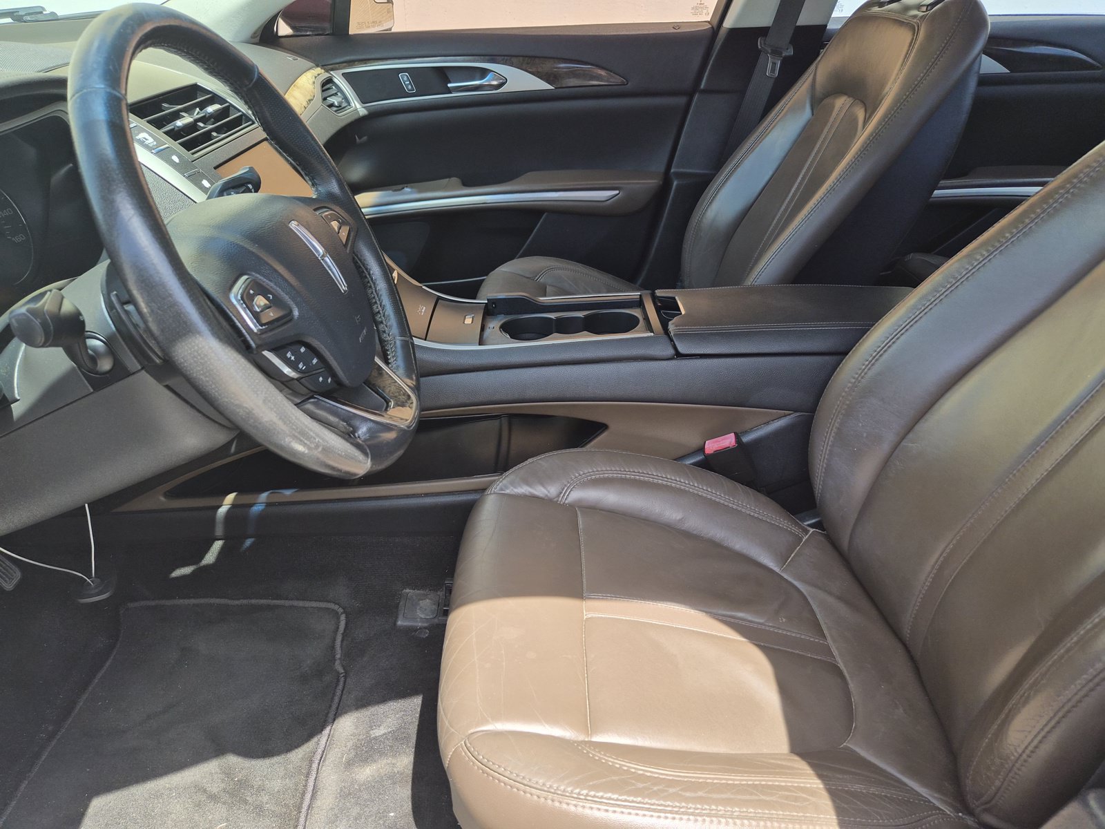Used 2013 Lincoln MKZ FWD image 9