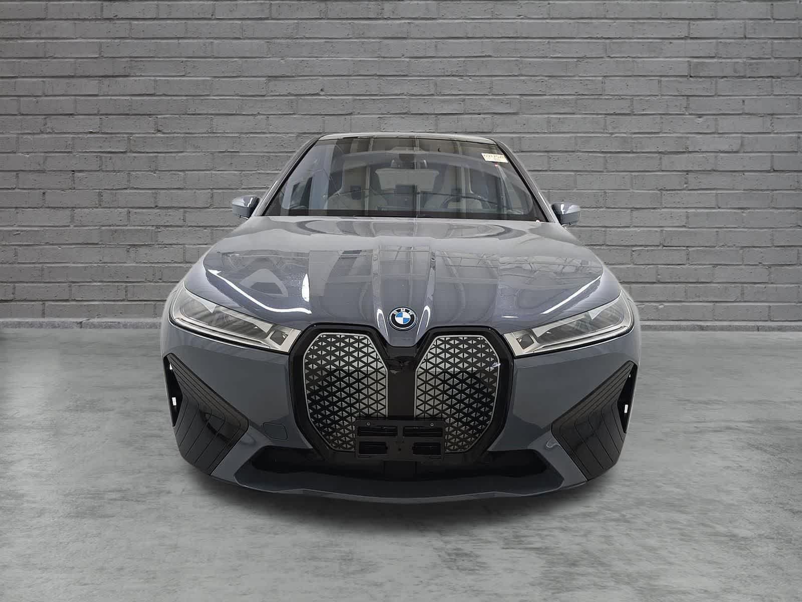 Used 2024 BMW iX xDrive50 w/ Premium Package AWD/4WD video 2