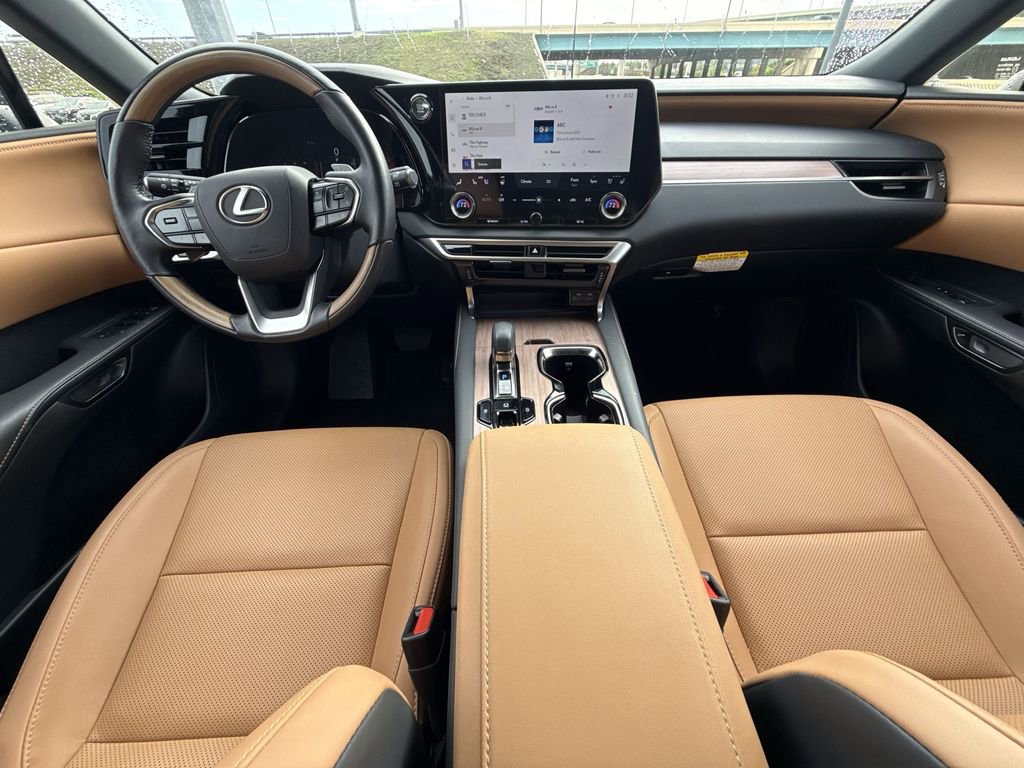 Used 2025 Lexus RX 350 Premium w/ Accessory Package (Z1) image 19