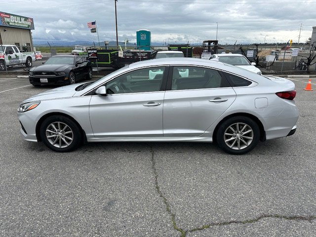 Used 2019 Hyundai Sonata SE w/ Cargo Package image 3