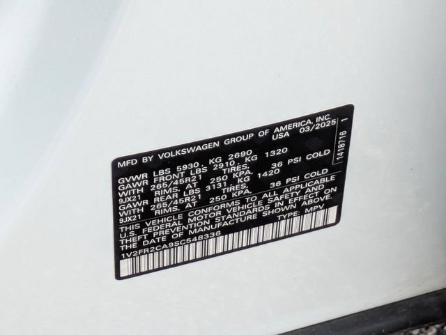 Used 2025 Volkswagen Atlas SEL Premium R-Line AWD/4WD image 38