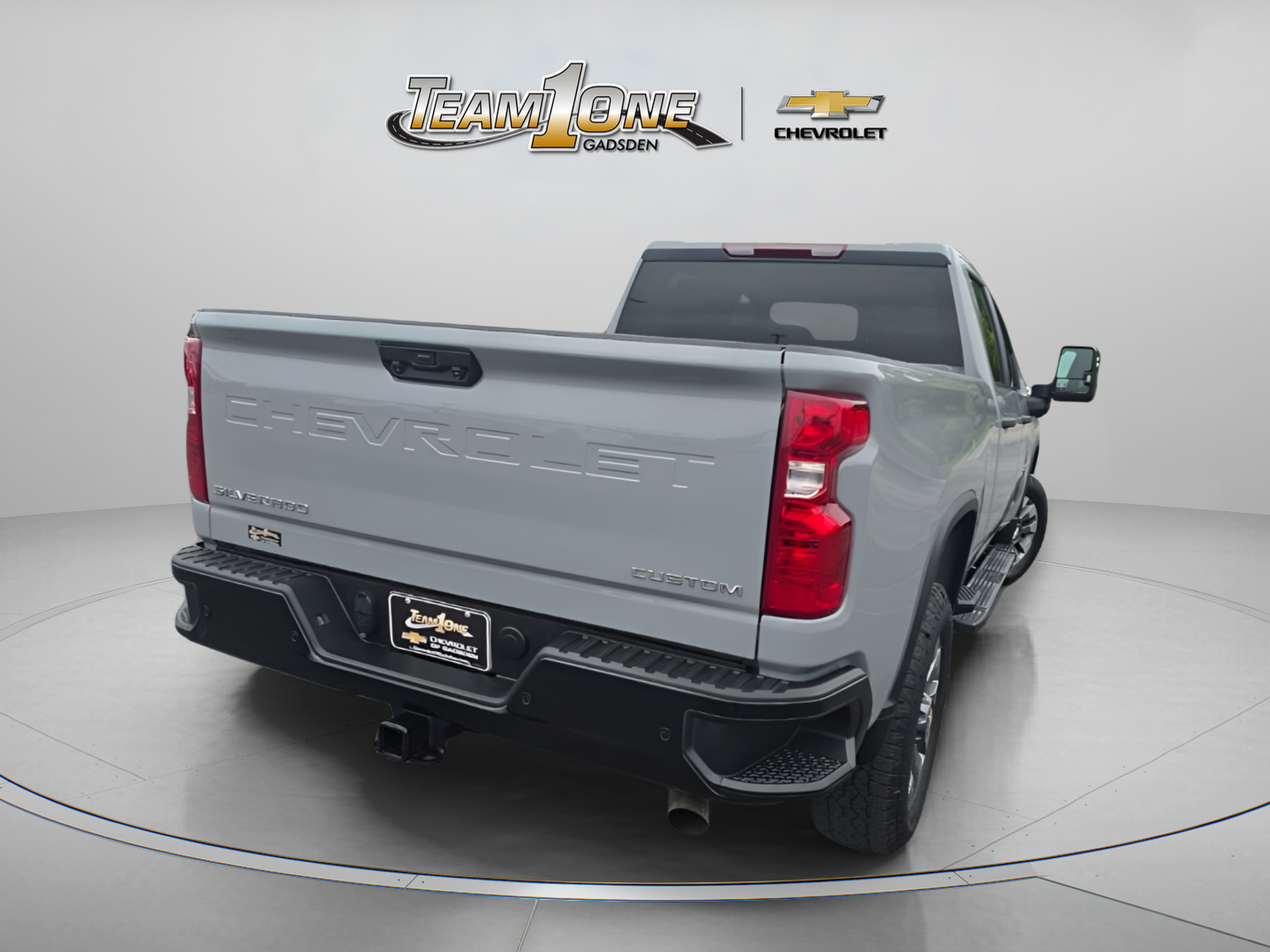 Used 2025 Chevrolet Silverado 2500 Custom w/ Custom Value Package AWD/4WD image 8