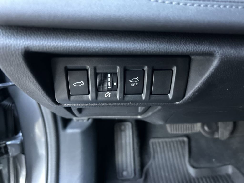 Certified 2022 Subaru Outback Touring image 17