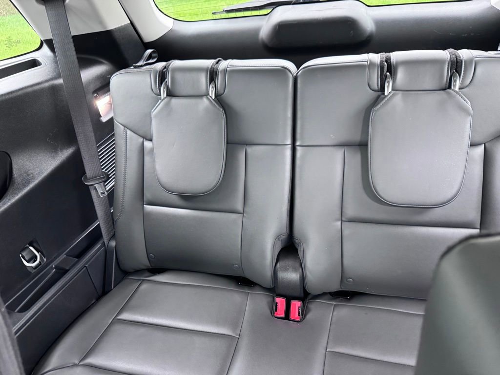 Certified 2025 Ford Explorer Active w/ Active Comfort Package AWD/4WD image 23