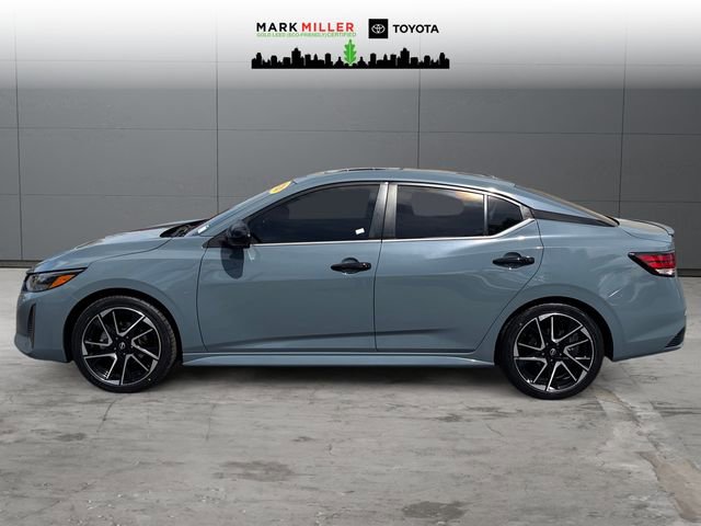 Used 2024 Nissan Sentra SR w/ SR Premium Package image 2