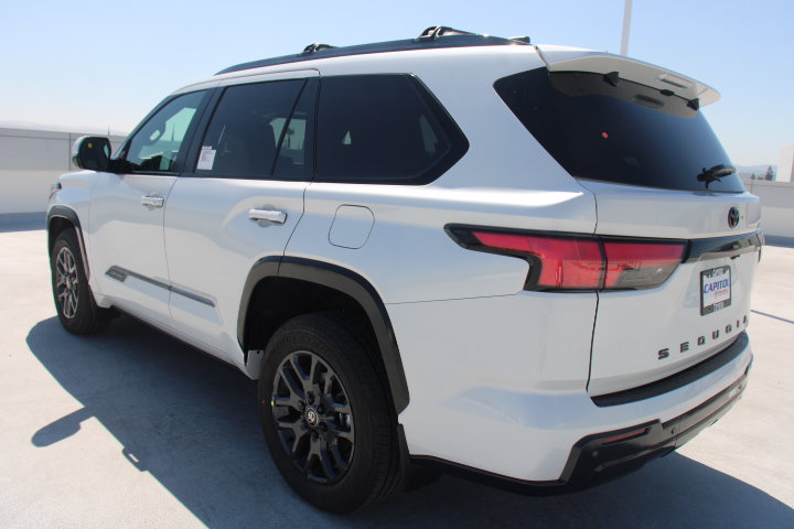New 2026 Toyota Sequoia Platinum w/ Tow Technology Package AWD/4WD image 6