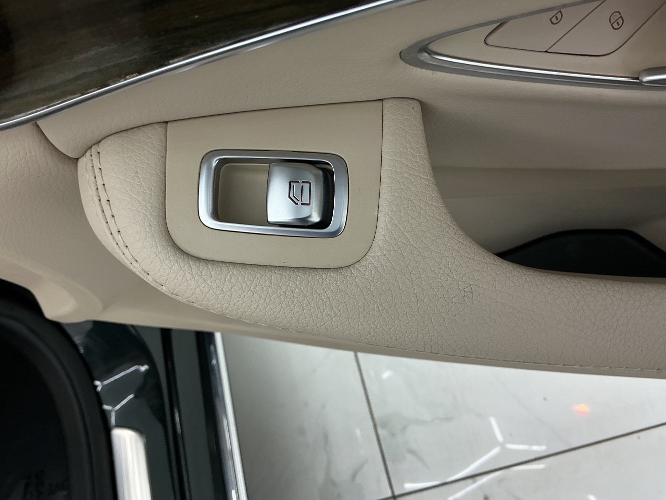 Used 2019 Mercedes-Benz C 300 Sedan image 45