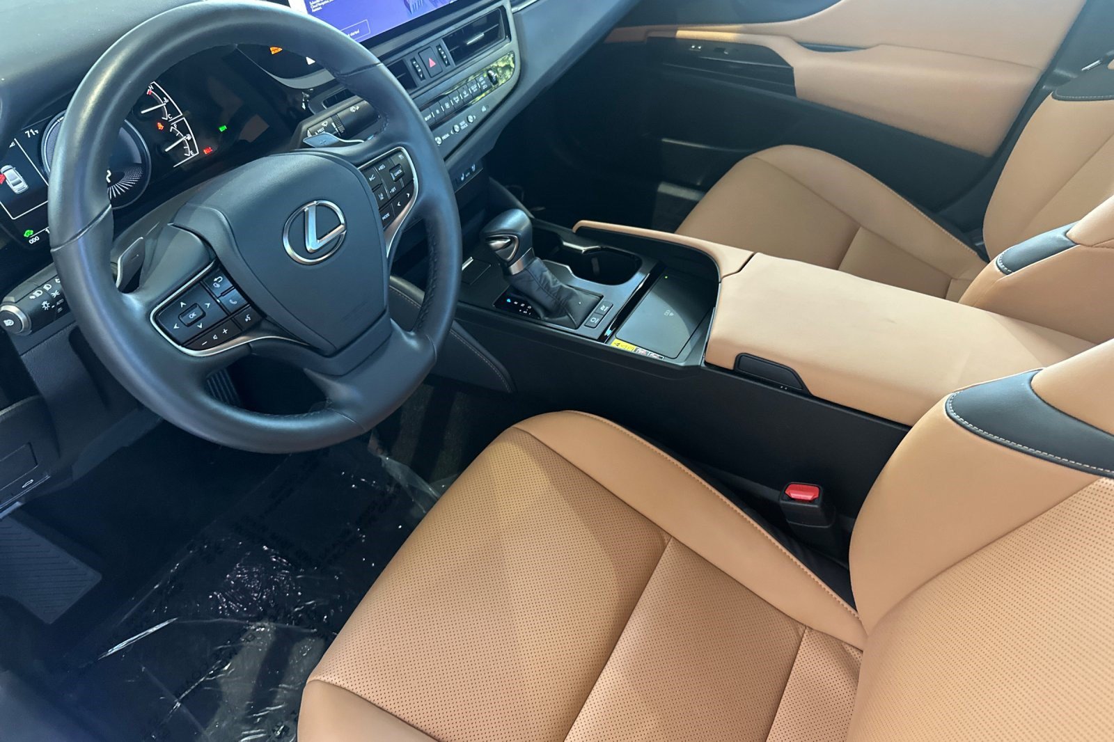 Certified 2024 Lexus ES 300h w/ Premium Package FWD image 11