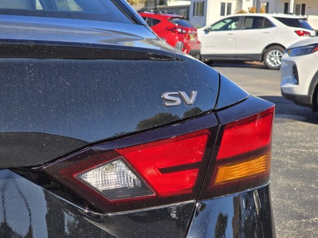 Used 2024 Nissan Altima 2.5 SV image 11