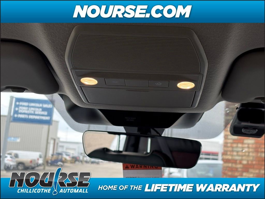 New 2025 Nissan Kicks SR w/ Illumination Package image 16