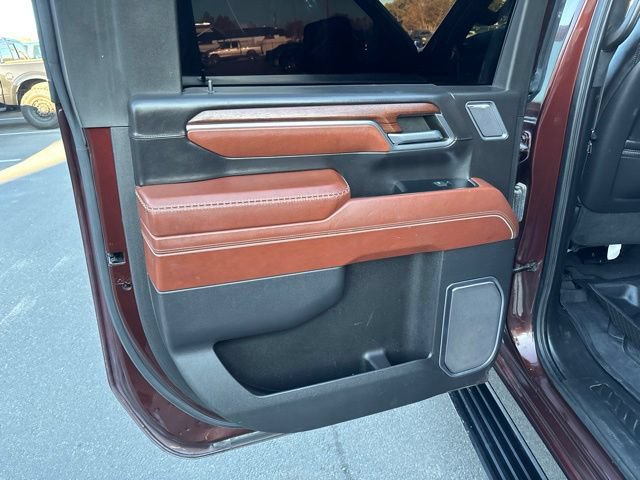 Used 2024 GMC Sierra 2500 Denali Ultimate AWD/4WD image 17