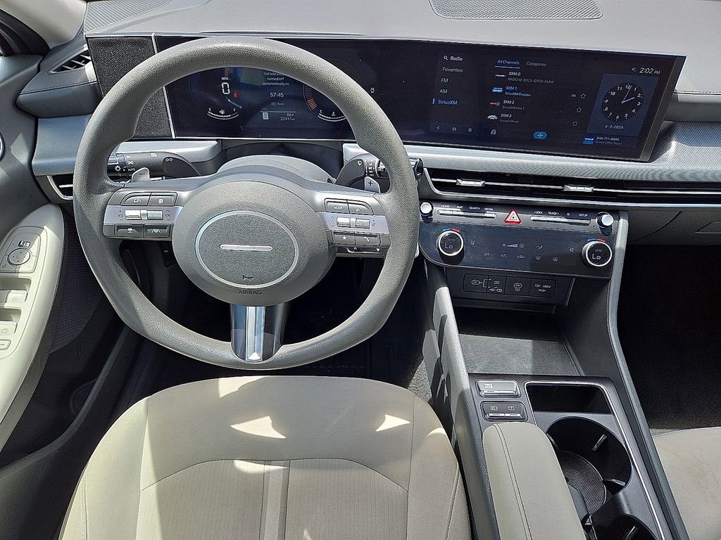 Used 2025 Hyundai Sonata SEL FWD image 16