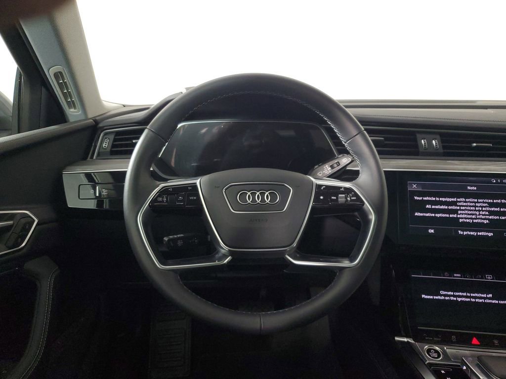 Used 2023 Audi e-tron Premium Plus w/ Premium Plus Package image 16