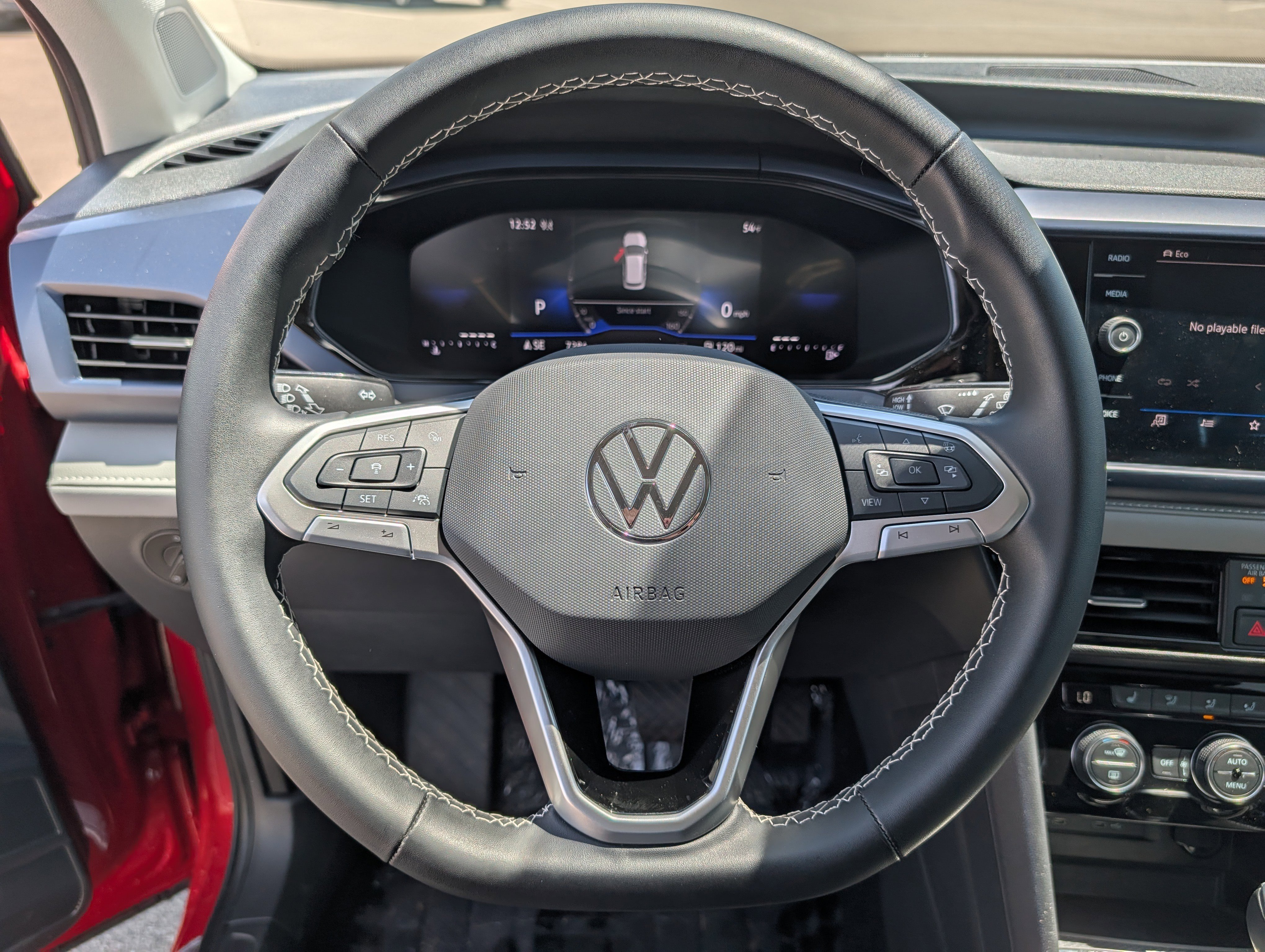 Used 2024 Volkswagen Taos SE AWD/4WD image 30