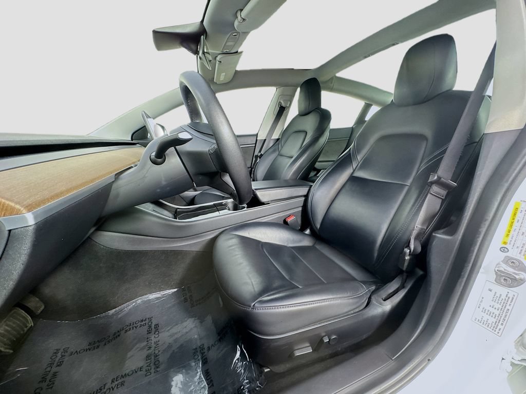 Used 2020 Tesla Model 3 Standard Range RWD image 27