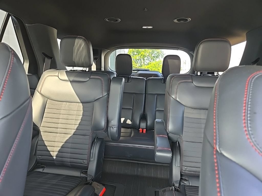 Used 2025 Ford Explorer ST-Line AWD/4WD image 37