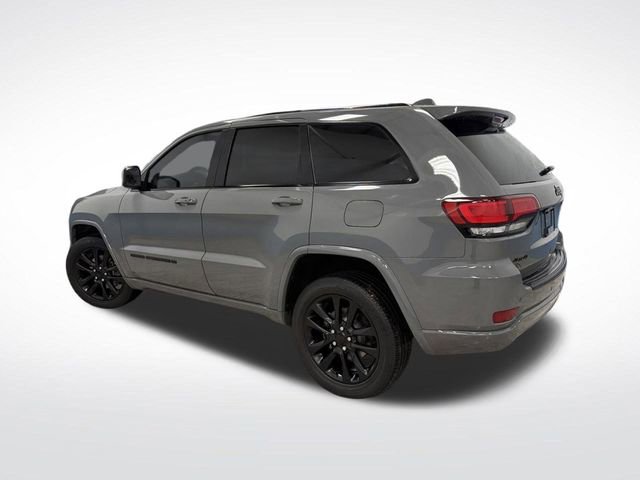 Used 2022 Jeep Grand Cherokee Laredo X image 3