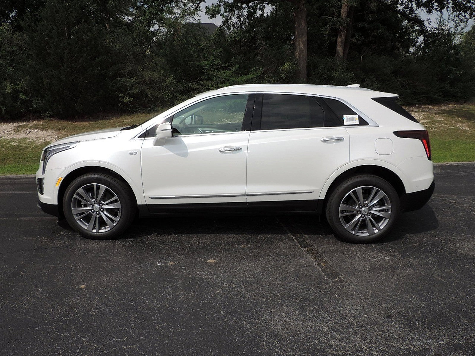 New 2026 Cadillac XT5 Premium Luxury FWD image 8