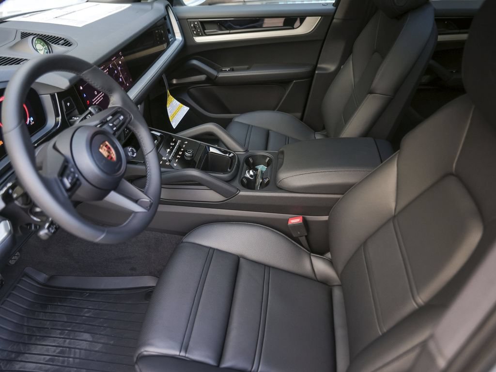 New 2026 Porsche Cayenne Coupe AWD/4WD image 16