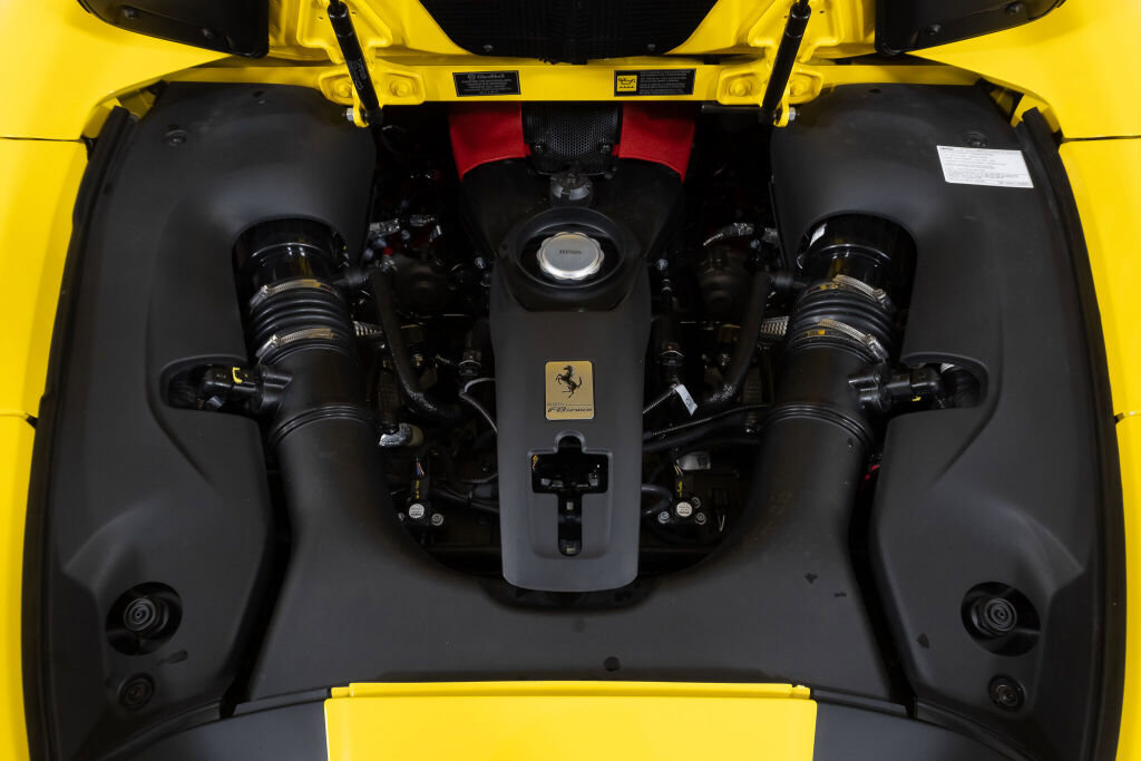 Used 2022 Ferrari F8 Tributo image 20