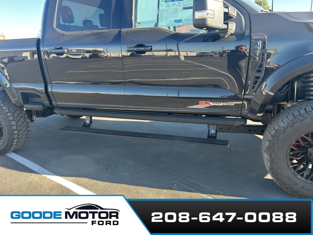 New 2025 Ford F250 XLT w/ Black Appearance Package image 7