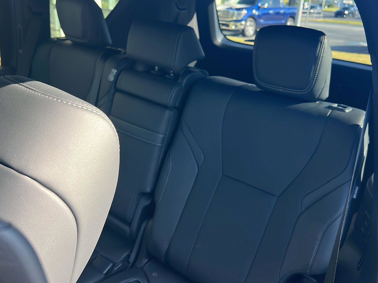 New 2026 Lexus LX 600 4WD w/ Luxury Package image 32