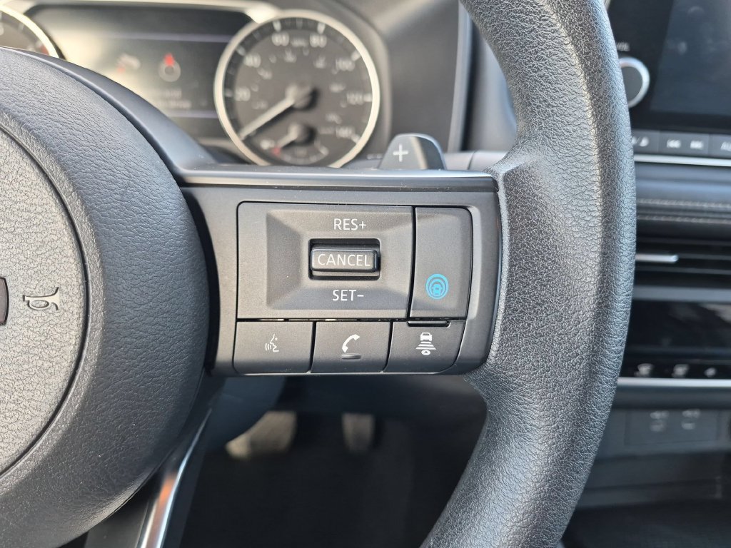Used 2024 Nissan Rogue SV AWD/4WD image 19