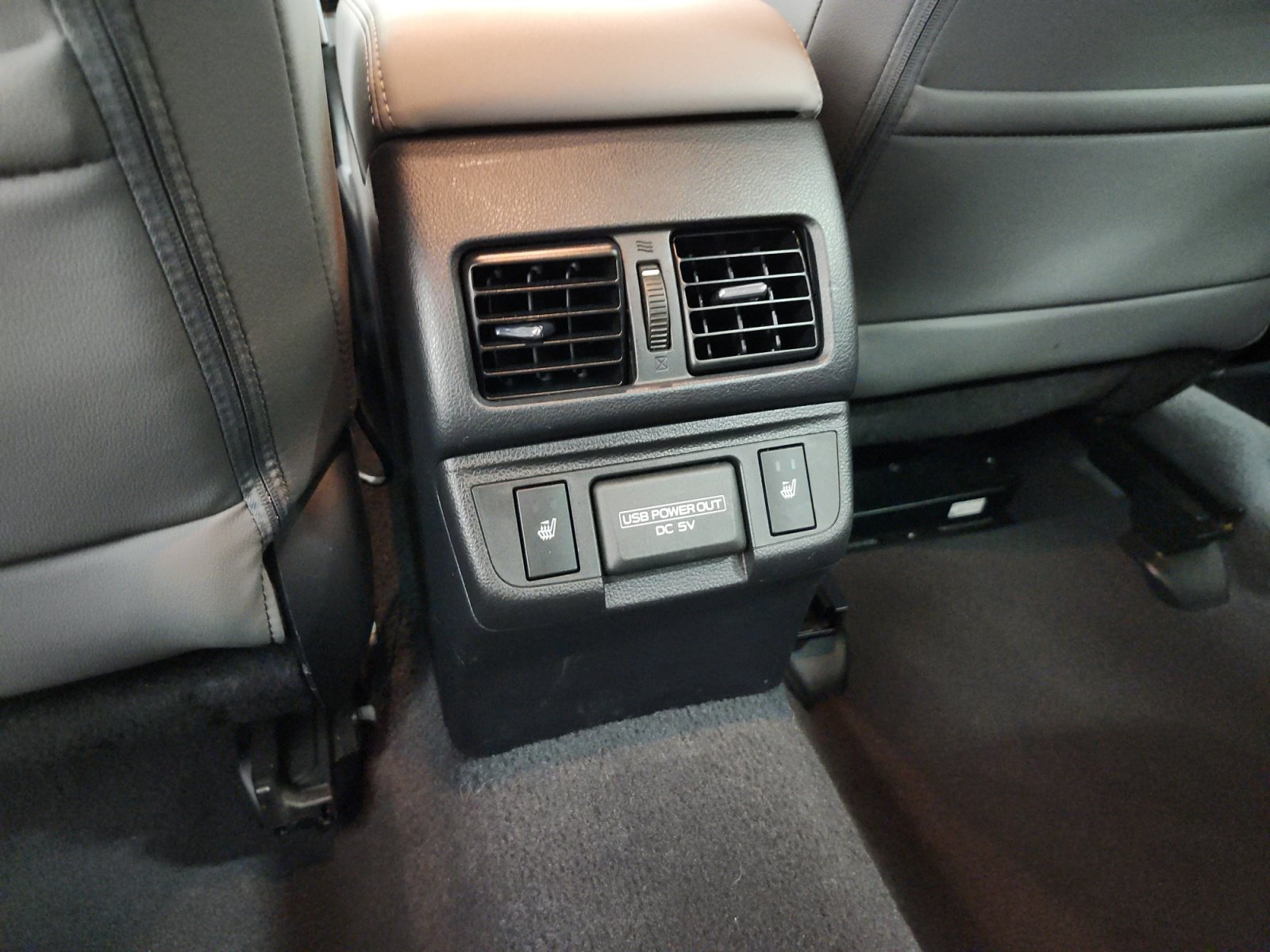 Used 2018 Subaru Outback 2.5i Limited AWD/4WD image 13