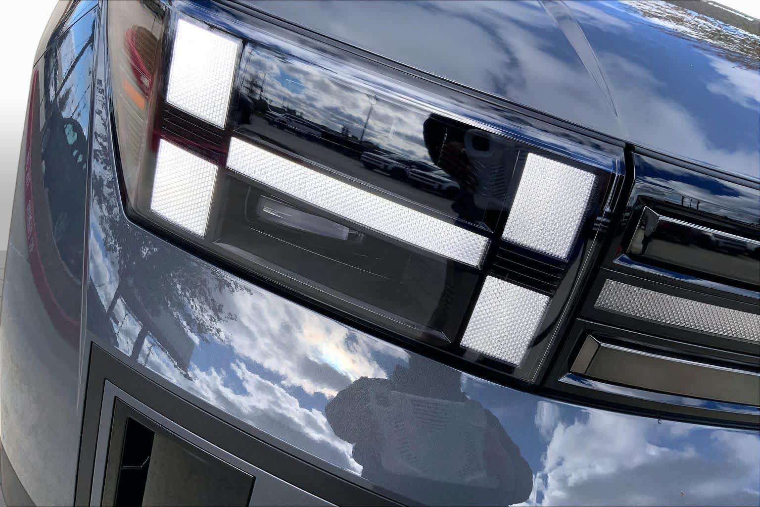 New 2027 Hyundai Santa Fe Limited AWD/4WD image 13