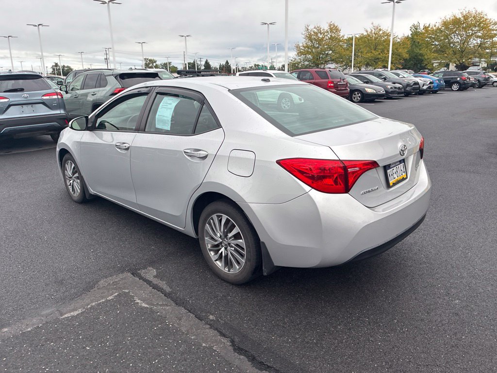 Used 2017 Toyota Corolla XLE w/ Carpet Mat Package (TMS) FWD image 11