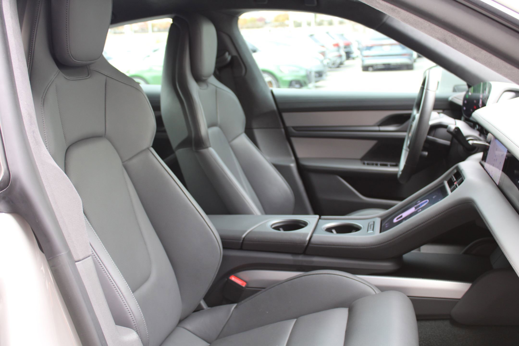 Used 2023 Porsche Taycan GTS image 25