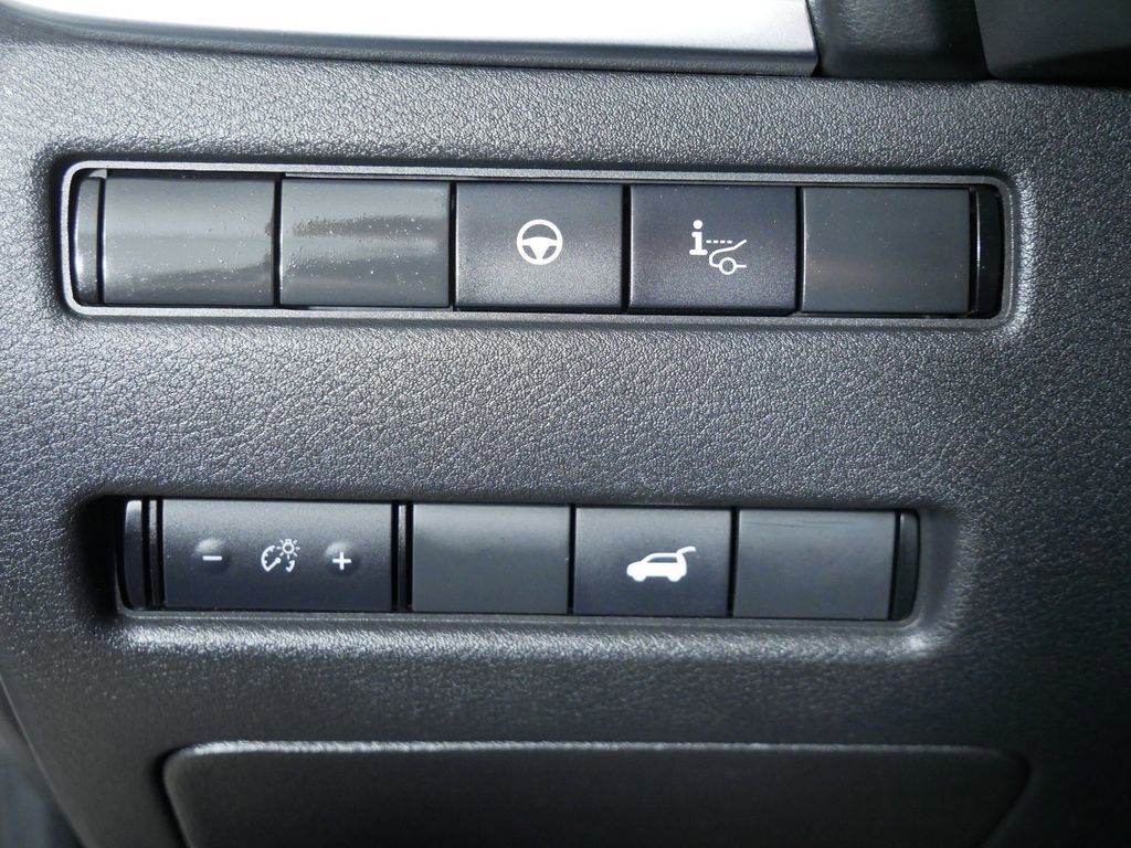 Used 2022 Nissan Rogue Platinum w/ Head-Up Display Package AWD/4WD image 24