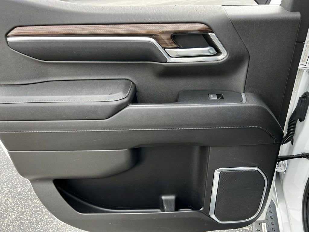 Used 2023 Chevrolet Silverado 1500 LT Trail Boss image 23