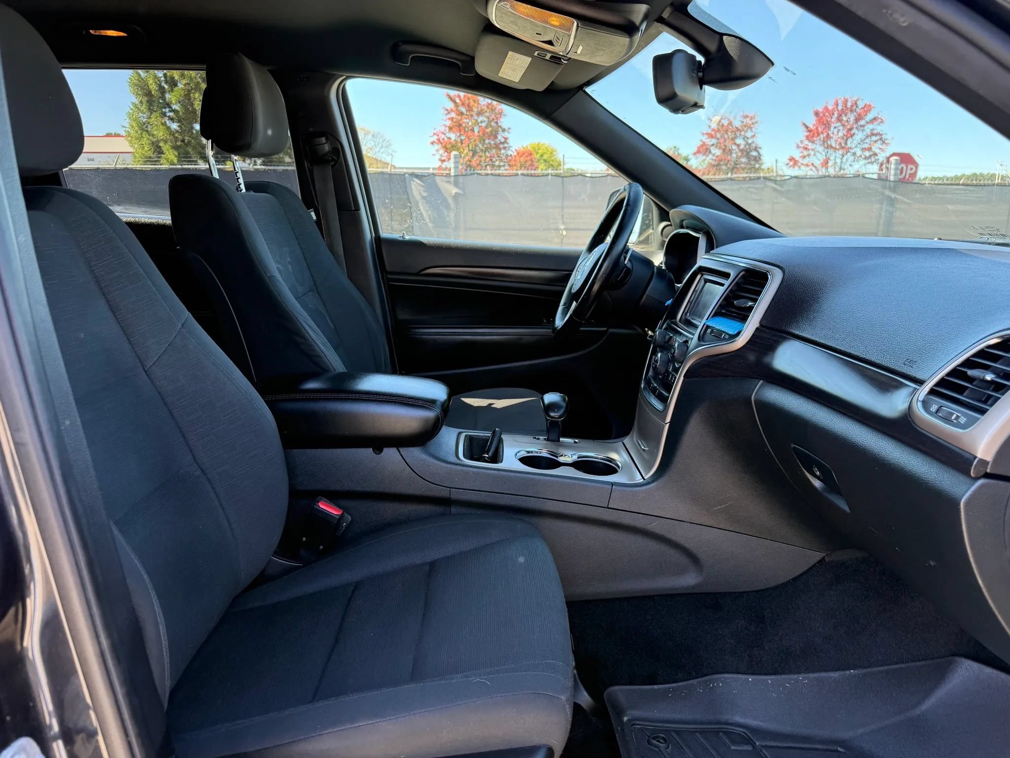 Used 2014 Jeep Grand Cherokee Laredo w/ Quick Order Package 23E AWD/4WD image 18