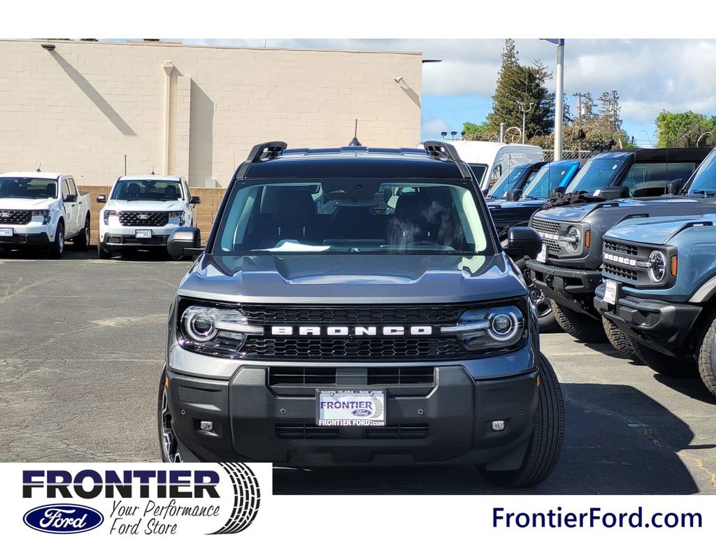 Certified 2025 Ford Bronco Sport Outer Banks w/ Outer Banks Tech Package+ image 3