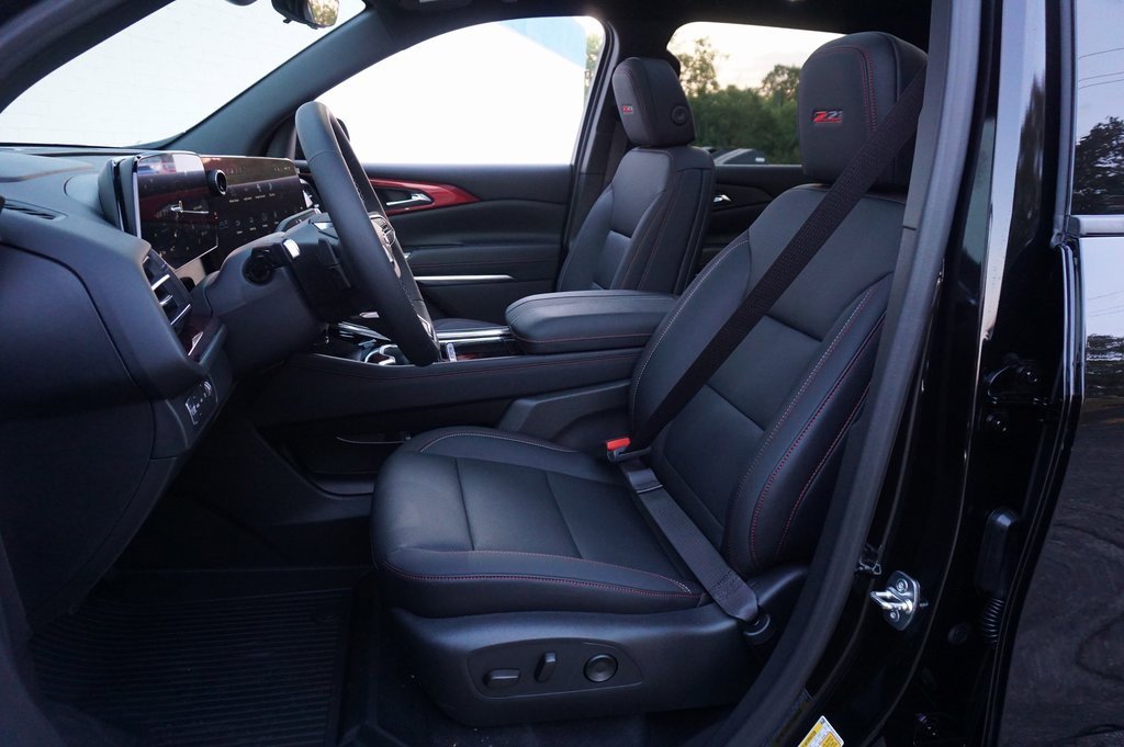 New 2026 Chevrolet Traverse Z71 w/ Driver Confidence Package image 10
