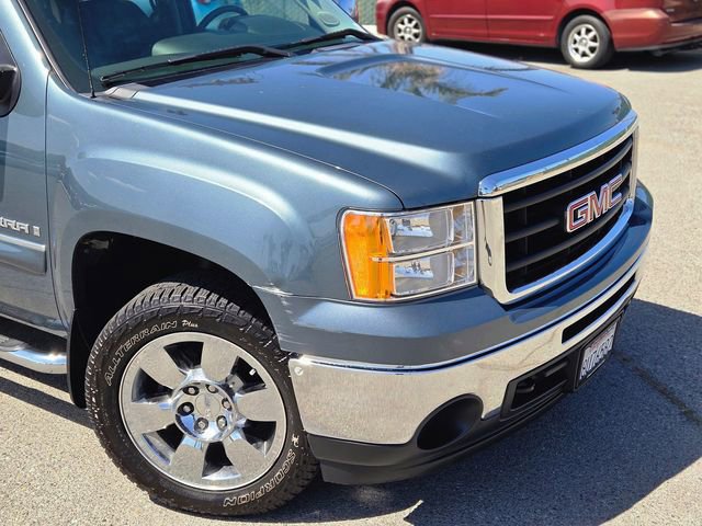 Used 2009 GMC Sierra 1500 SLE w/ Regional Value Package image 4