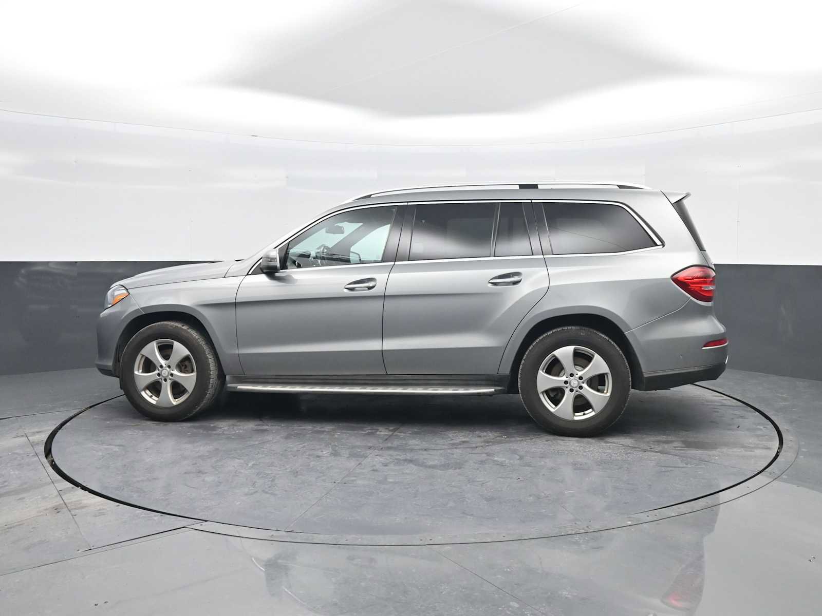 Used 2017 Mercedes-Benz GLS 450 4MATIC image 5