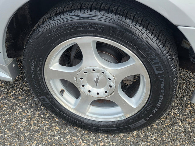 Used 2004 Ford Mustang Convertible image 30