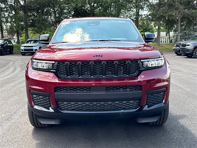 New 2025 Jeep Grand Cherokee L Altitude image 35