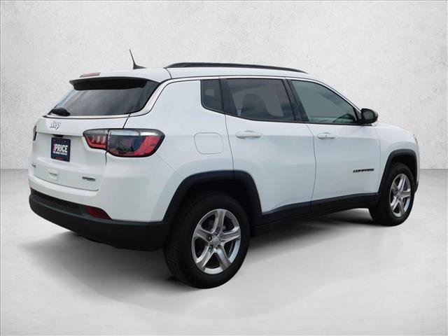 Used 2024 Jeep Compass Latitude AWD/4WD image 8