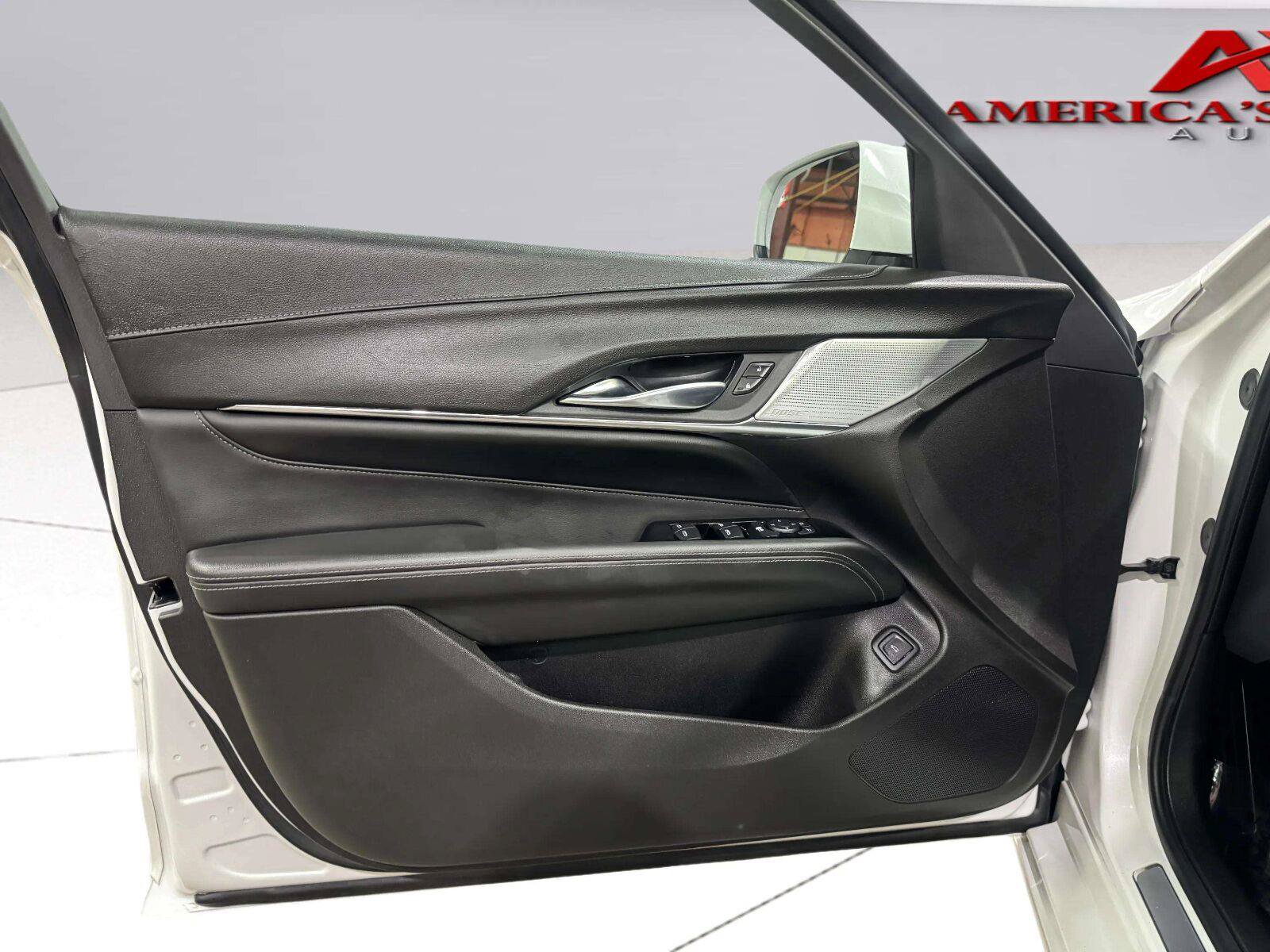 Used 2023 Cadillac CT4 Luxury w/ Sun And Sound Package AWD/4WD image 23