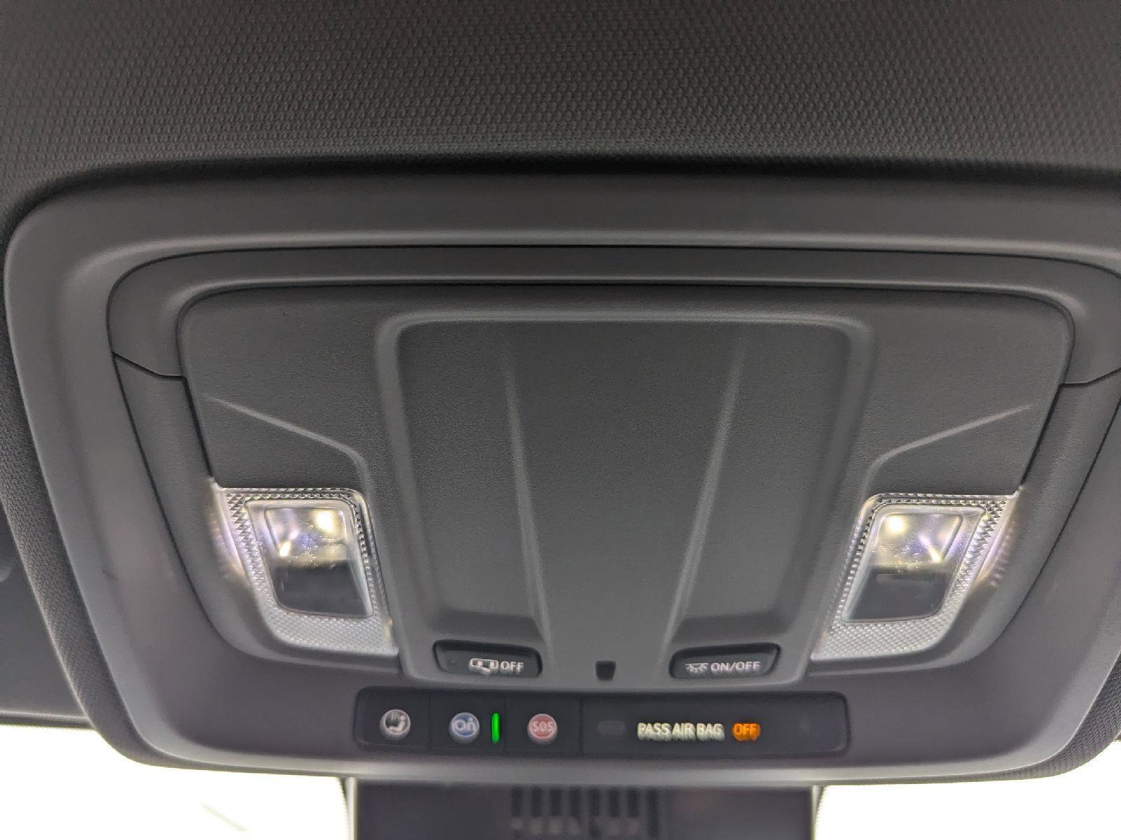 Used 2025 Chevrolet Silverado 1500 LT image 24