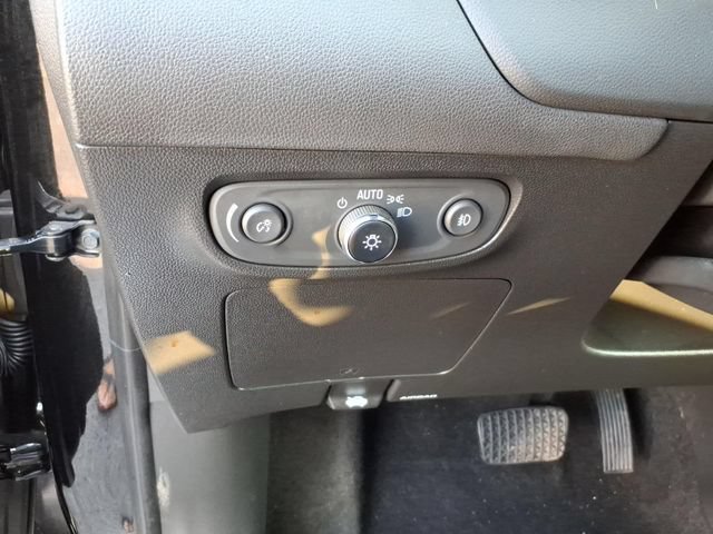 Used 2023 Buick Encore GX Preferred w/ Cold Weather Comfort Package FWD image 28