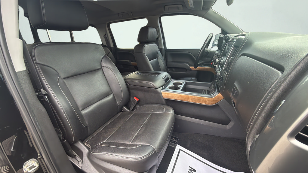Used 2018 Chevrolet Silverado 1500 LTZ w/ Sport Package AWD/4WD image 33